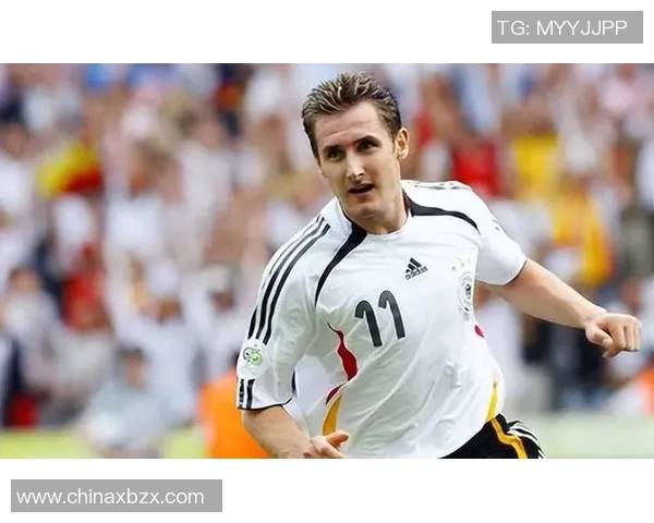 法国足球魅力男神盘点：最帅球星排名及其独特风采解析